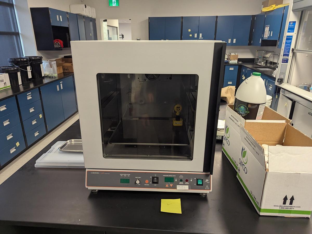 Used Labnet 311DS Digital Shaking Incubator