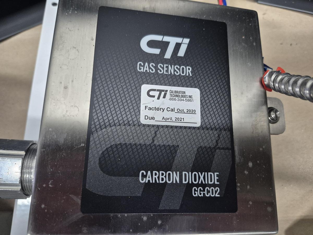 Used Dual Unit Heater System w/ Thermostat & C02 Detector 