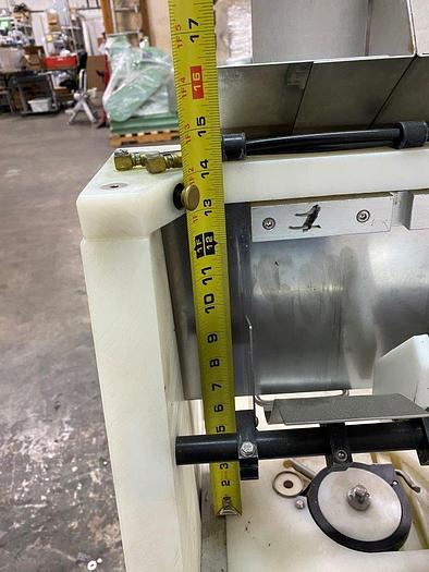 Used FoodTools CS-4 Cake Slicer