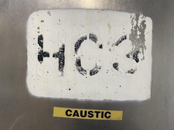 Used SS 1000 Gallon Slope-Bottom Tank