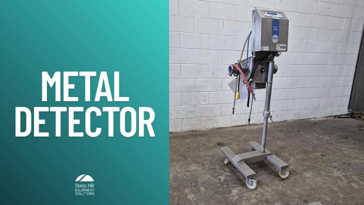 Used Loma IQ2 Metal Detector