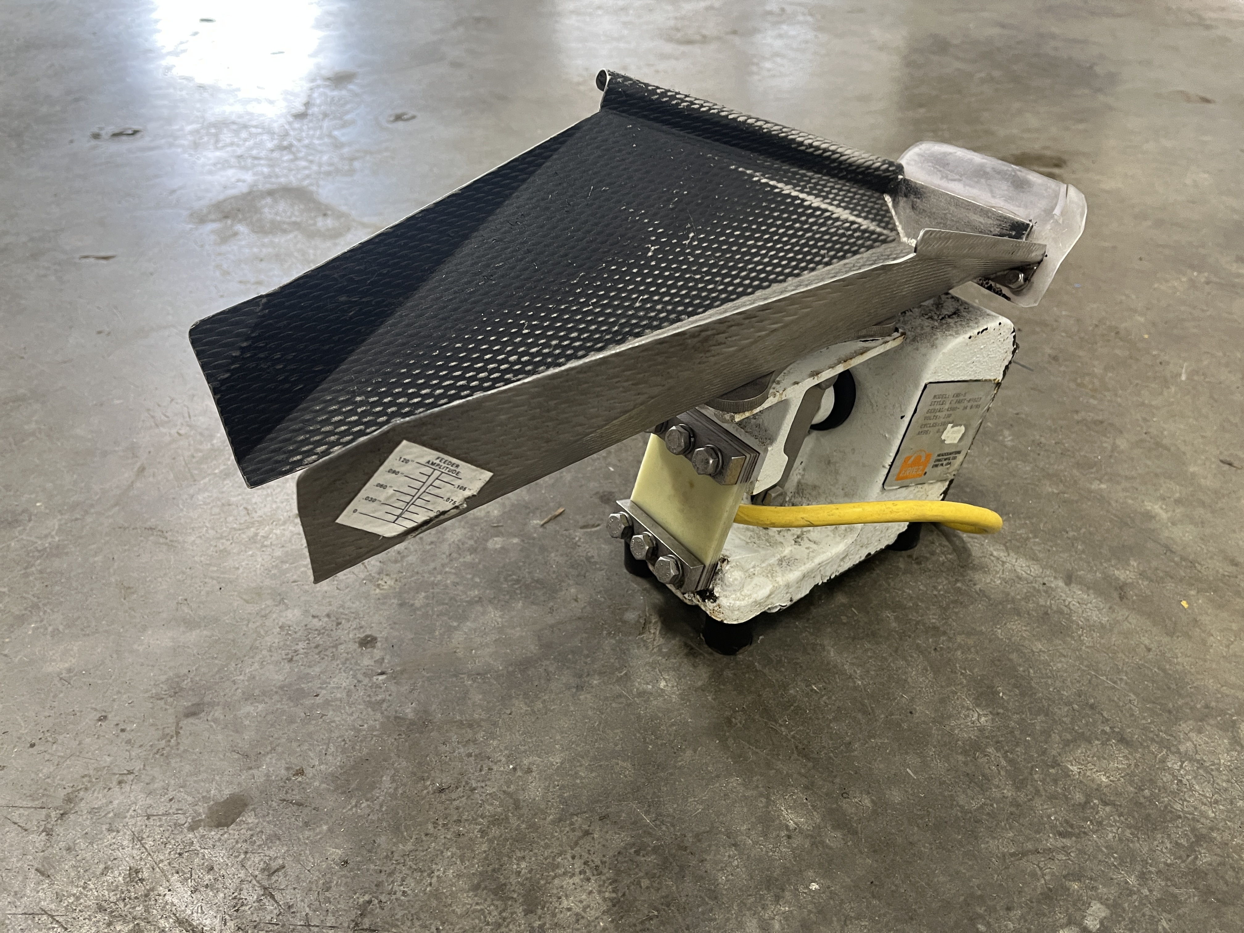 Used Eriez KHS-5 Electromagnetic Vibratory Feeder Drive