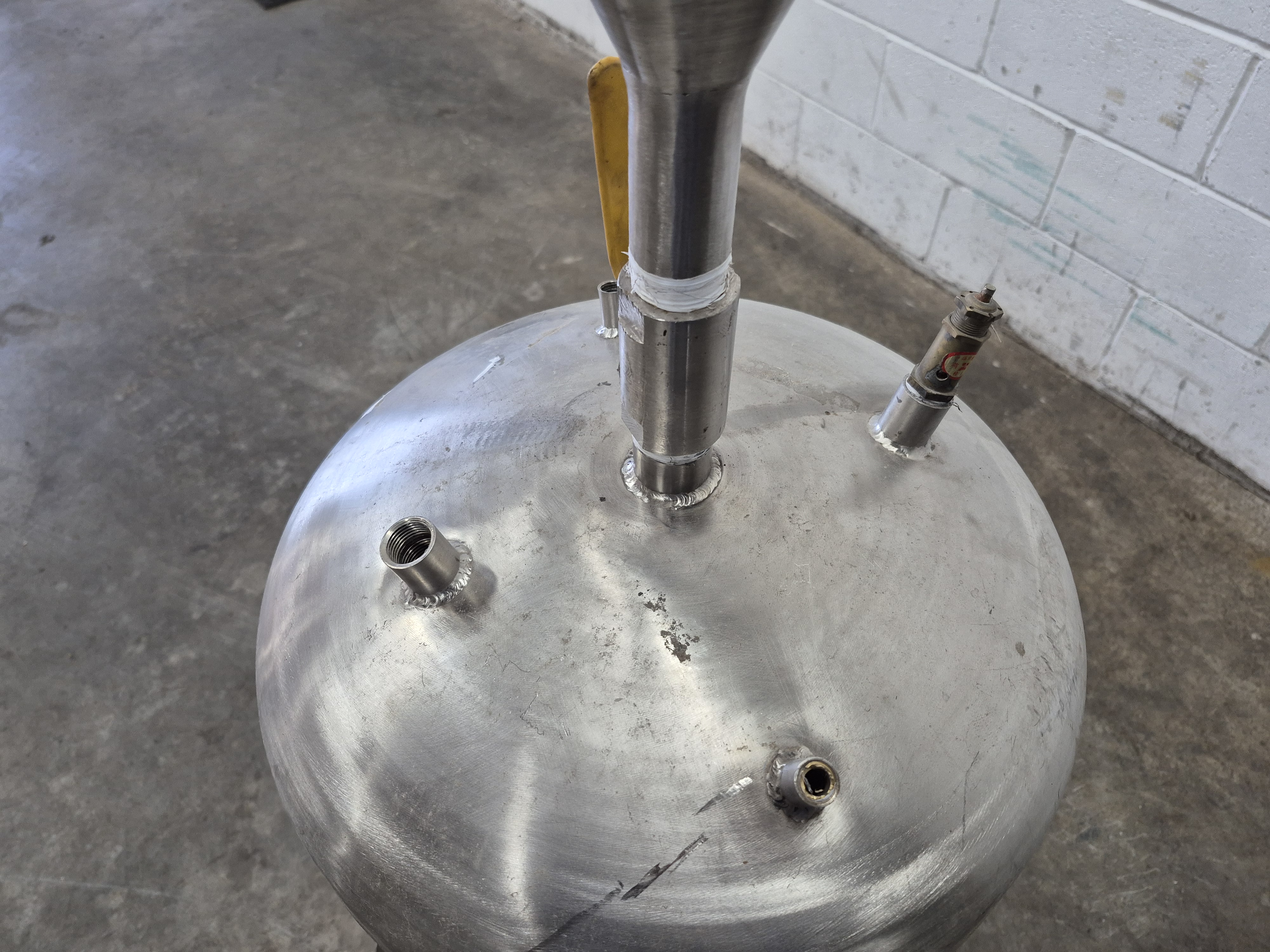Used 10 Gallon Pressure Tank
