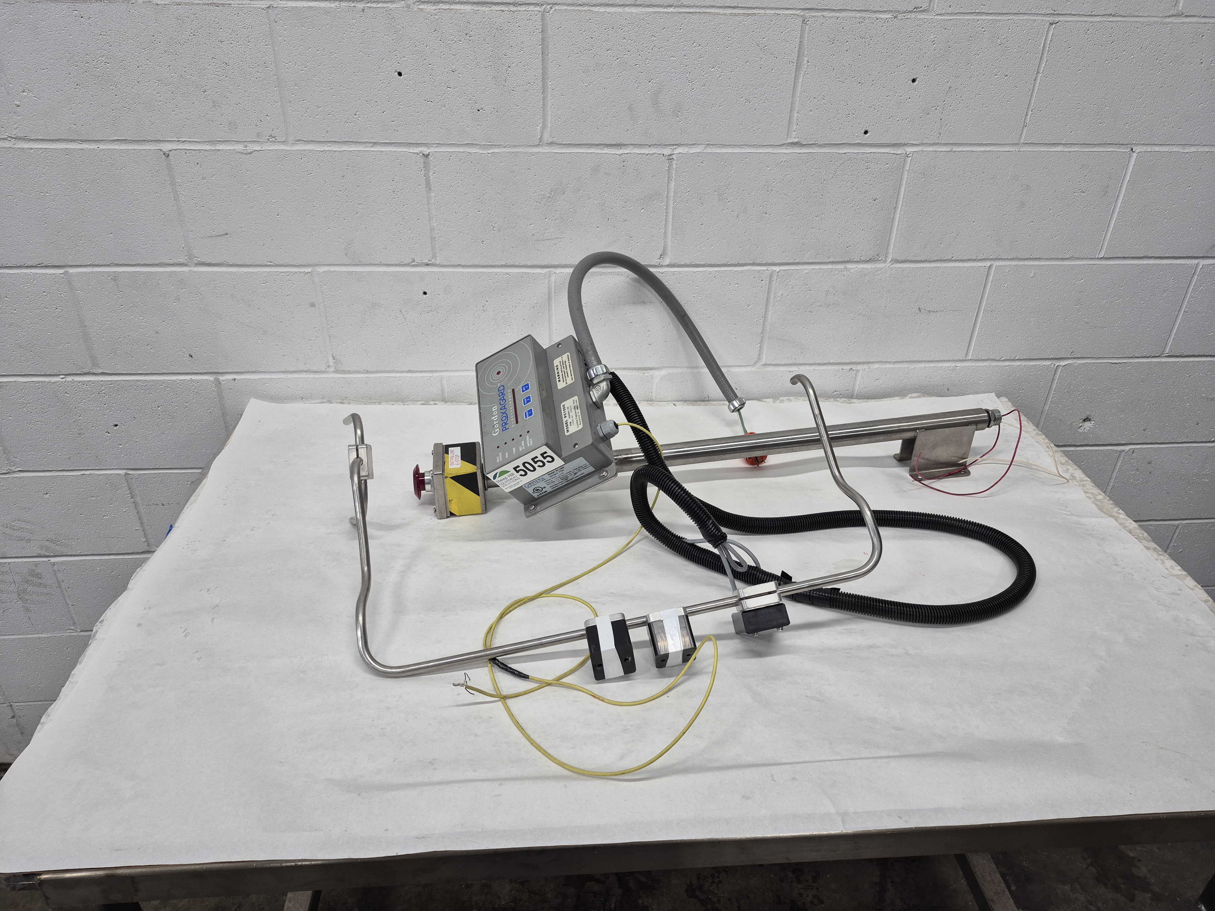 Used Gordon PC1000 Proxagard System