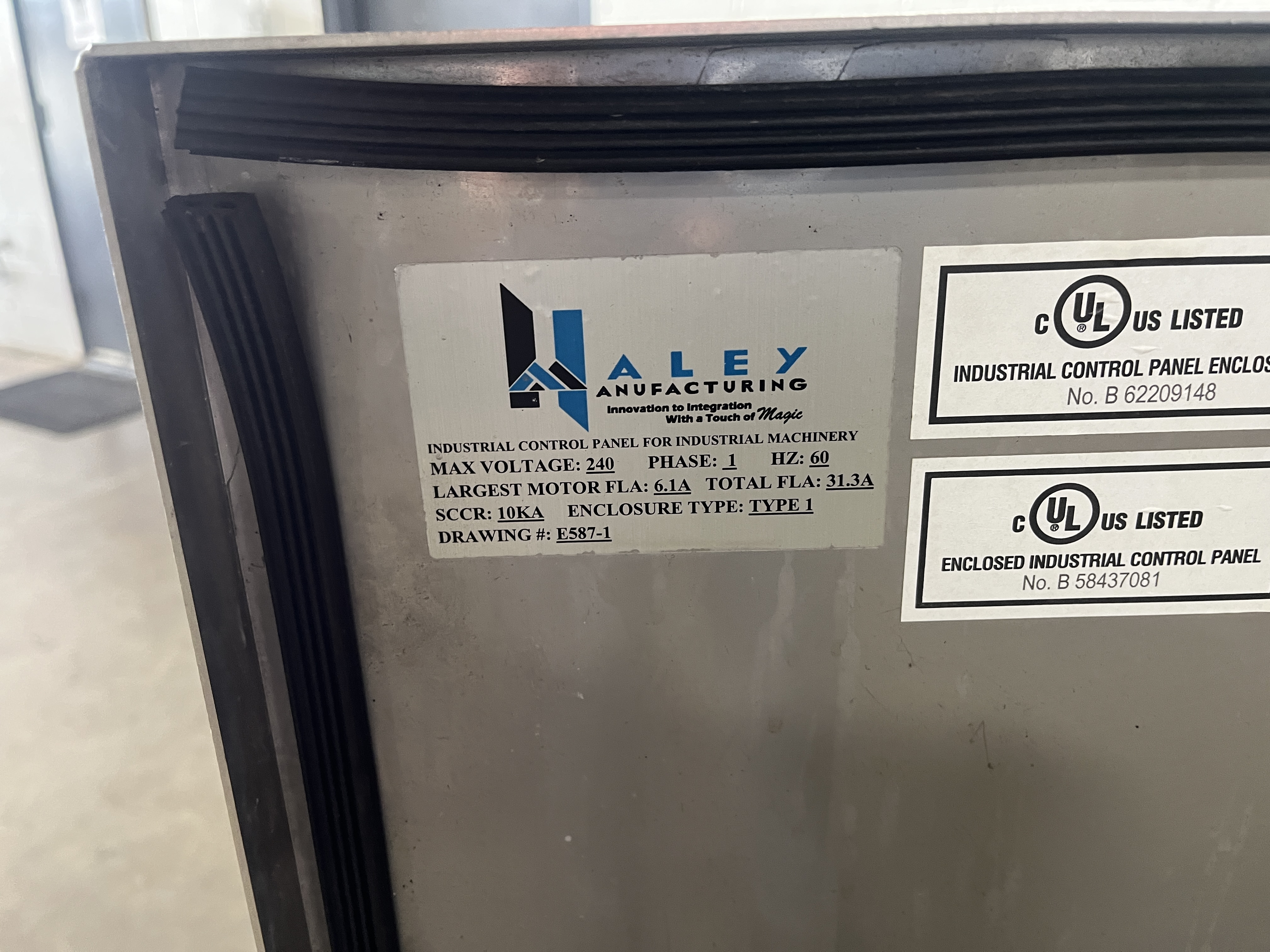 Used Hayley Manufacturing Diverting Conveyor System