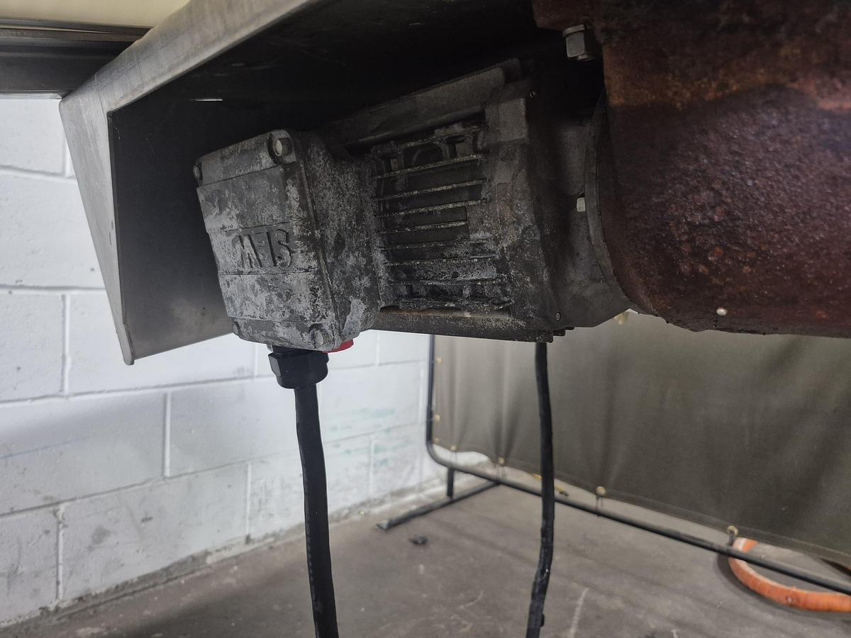 Used Incline Conveyor with Dump Tank