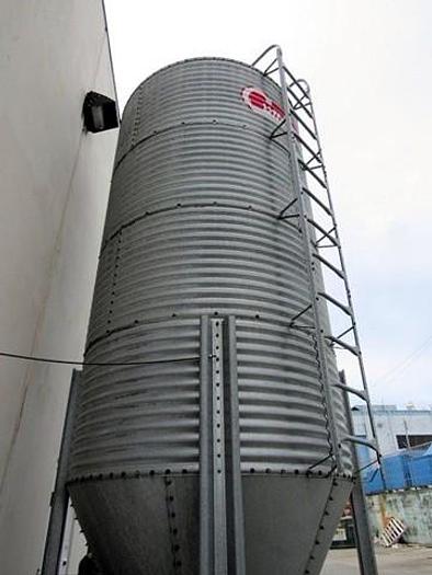 Used Cumberland Bulk Feed Silo With Auger