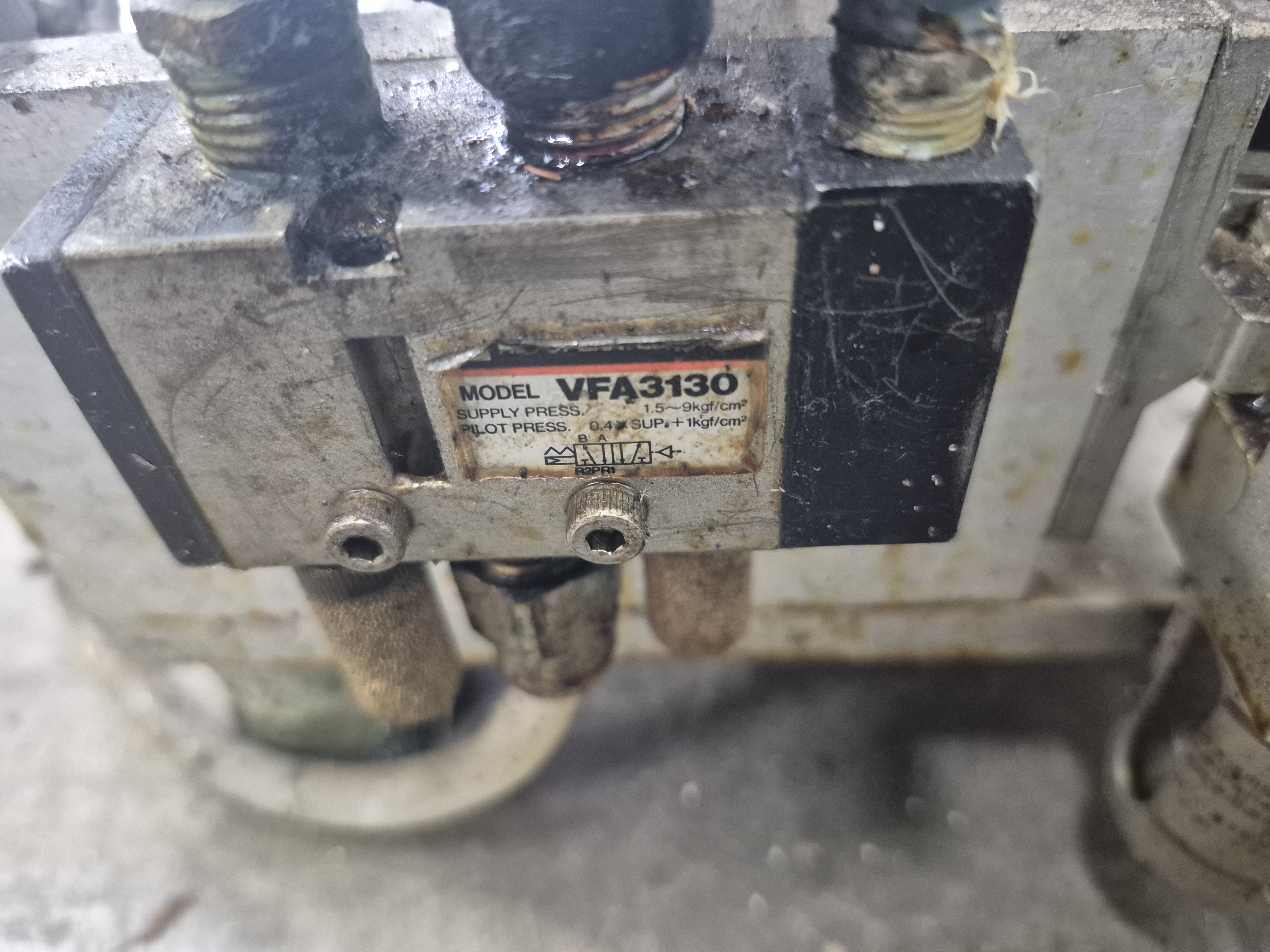 Used Asset Capper Machine