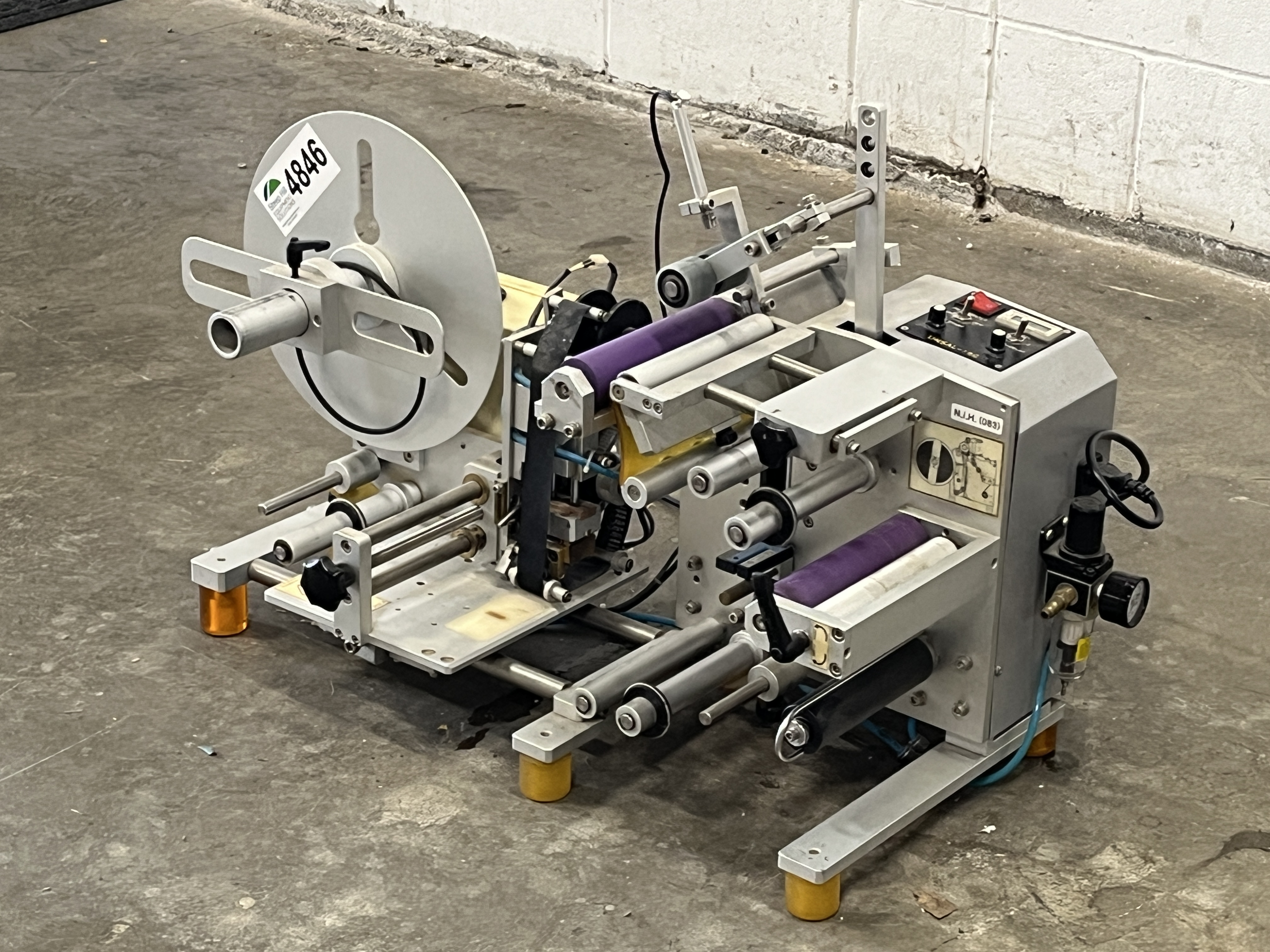 Used Tabletop Bottle Labeller