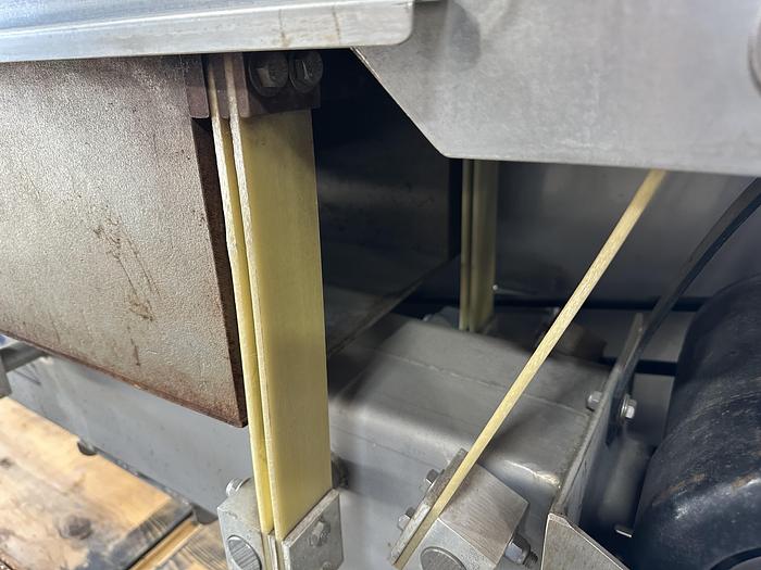 Used Allen Shaker Conveyor