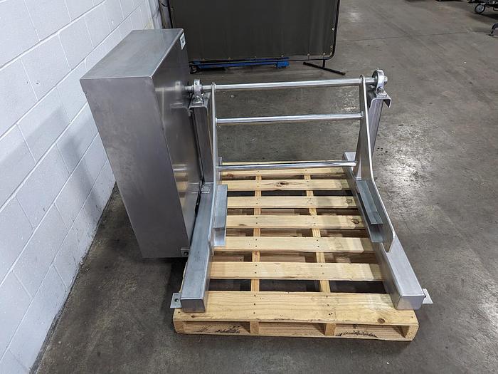 Used Axiom Pneumatic Buggy Dumper