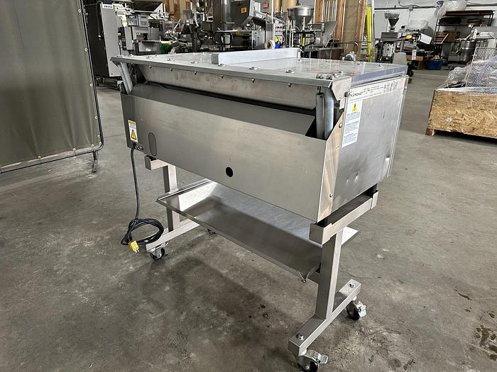 Used Sipromac 380T Vacuum Sealer