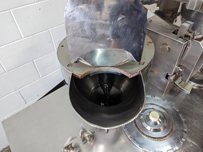 Used p+am SA9 Capsule Filling Machine