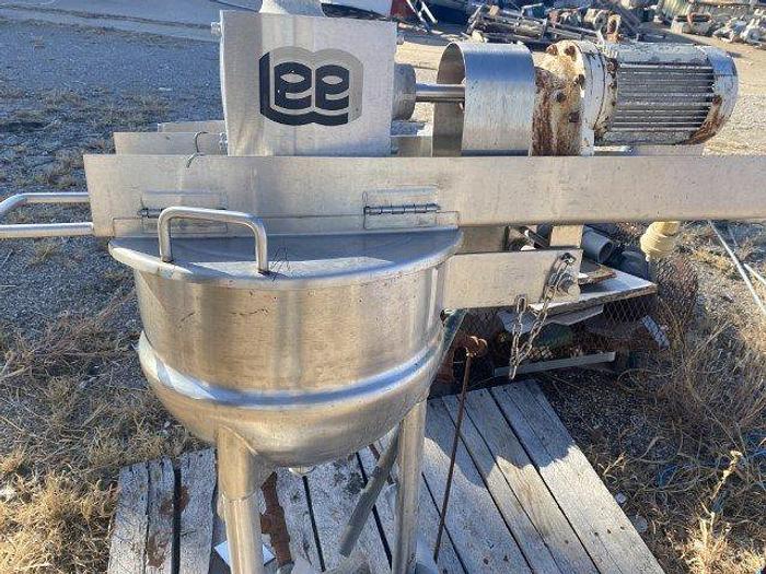 Used Lee 10D9MT Double Motion Kettle