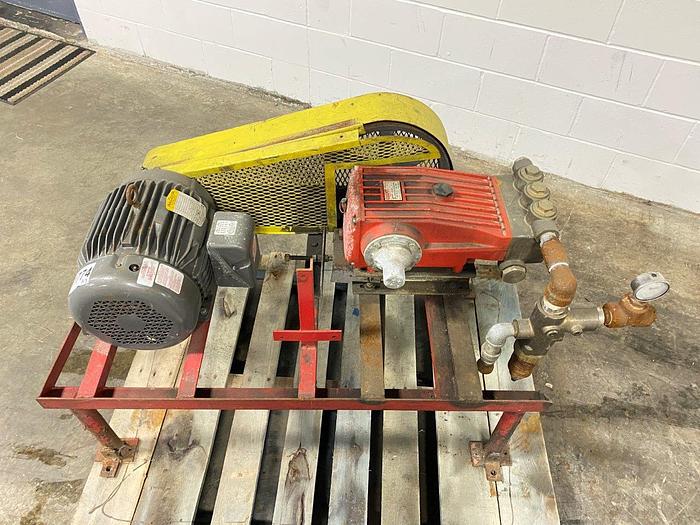 Used GIANT LP122W Positive Displacement Pump