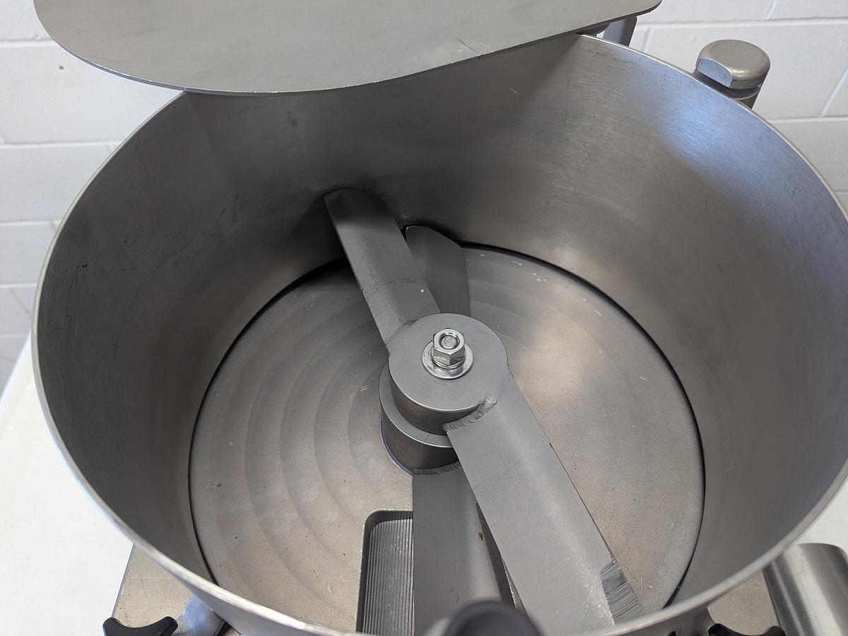 Used Deighter R180 Formatic Despositor