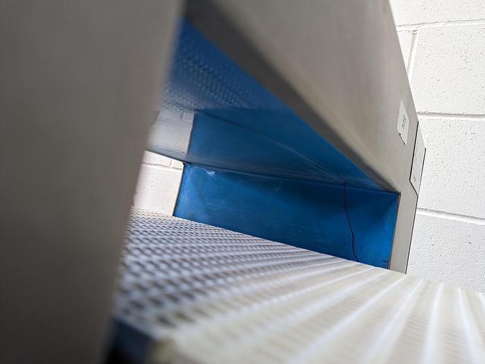 Used Loma IQ2 Metal Detector