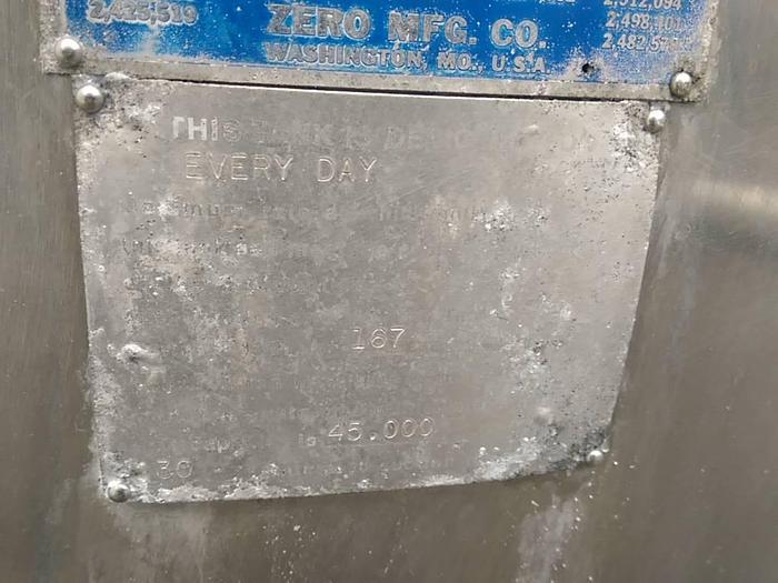 Used 500 Gallon Refrigerated Milk Tank with Agitation