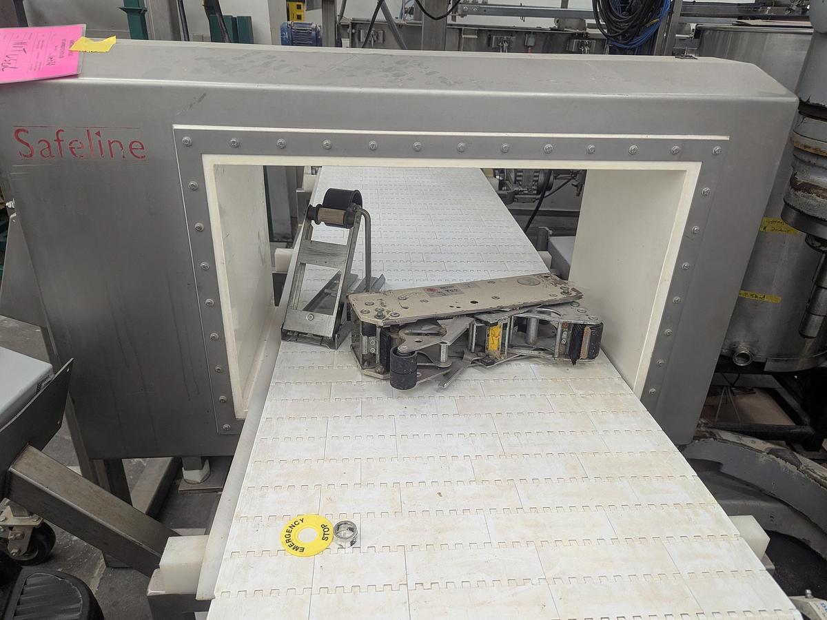 Used Mettler-Toledo Safeline Metal Detector