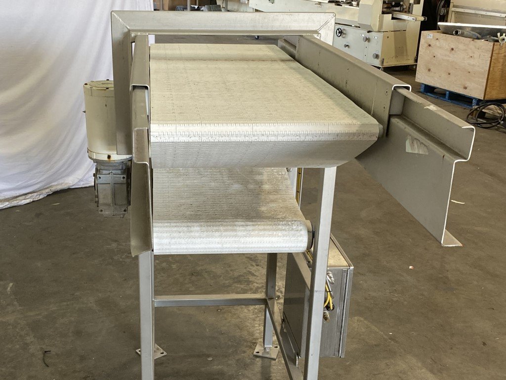 Used Metalcraft 4' Modular Belt Shuttle Conveyor