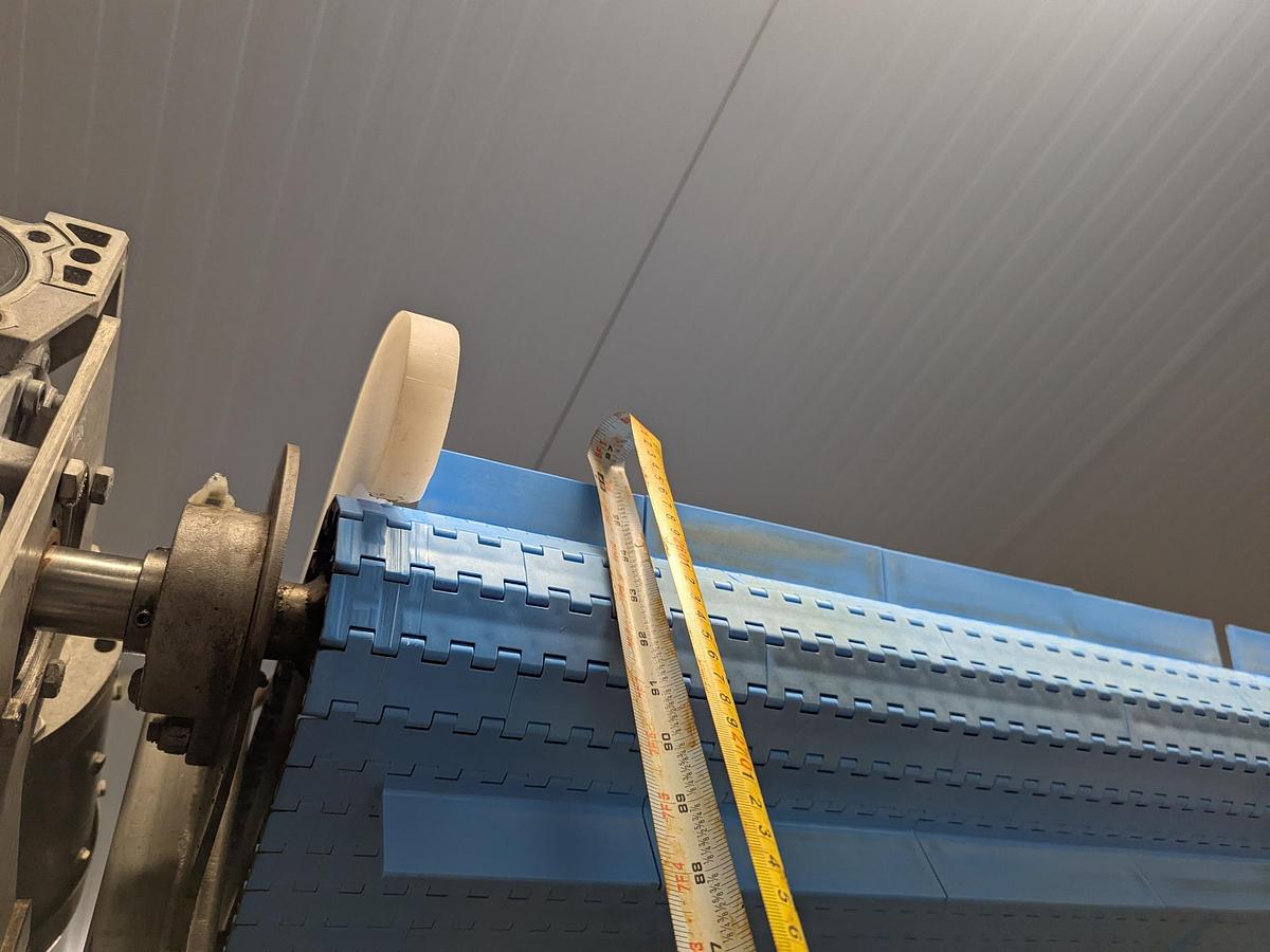 Used  Incline Cleated Conveyor