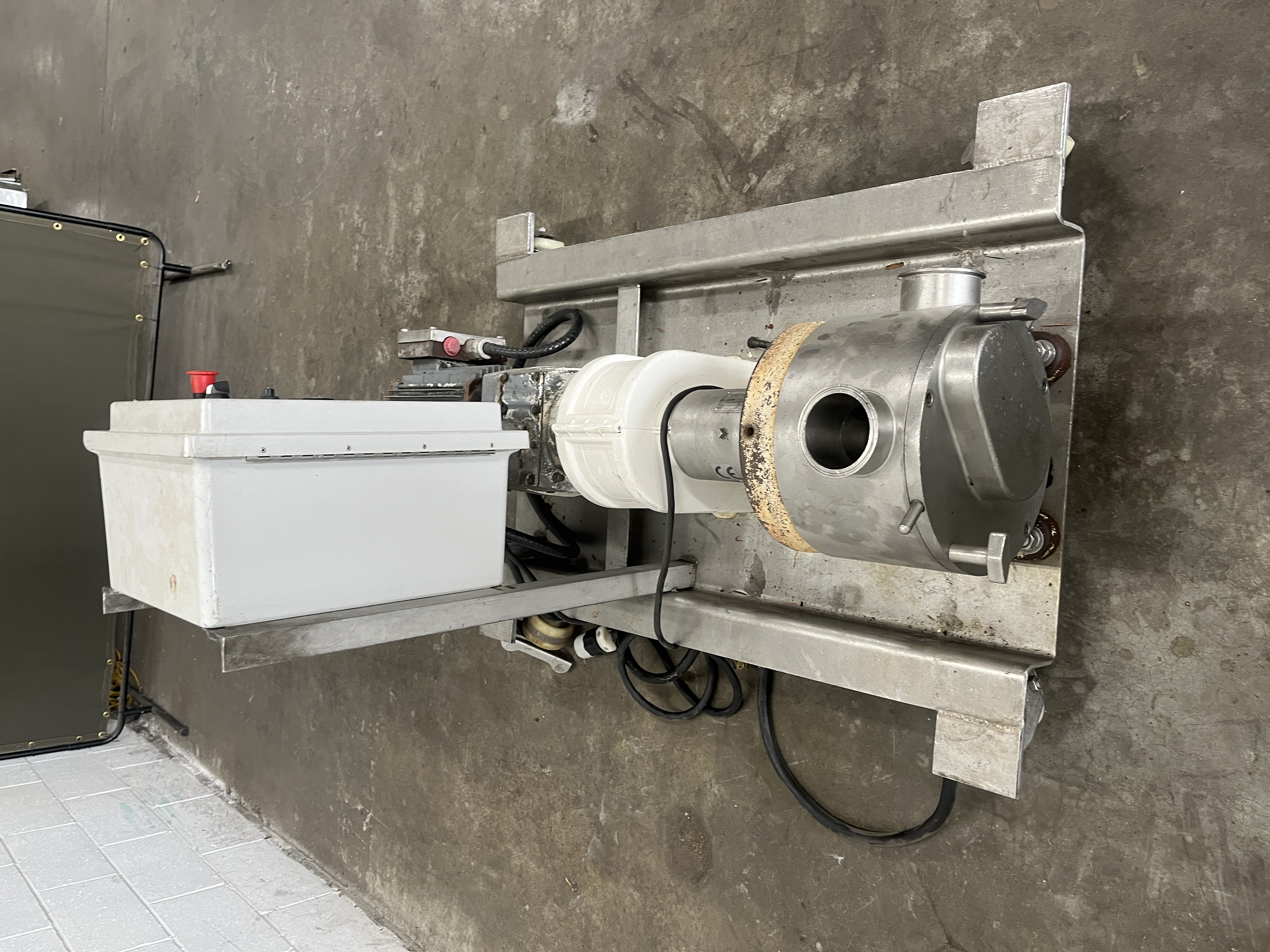 Used Sundyne MR-135 Sine Pump