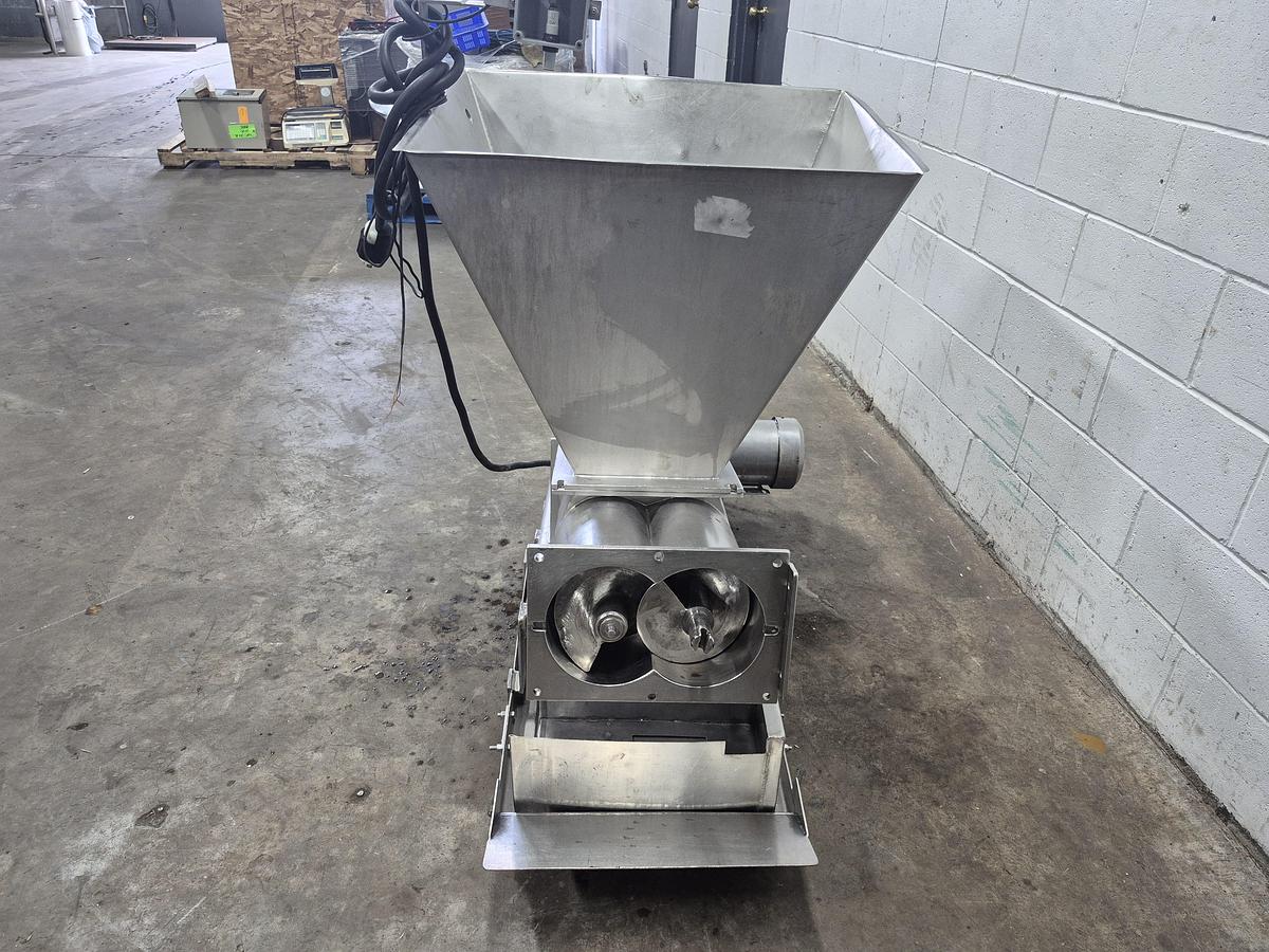 Used Twin Screw Extruder