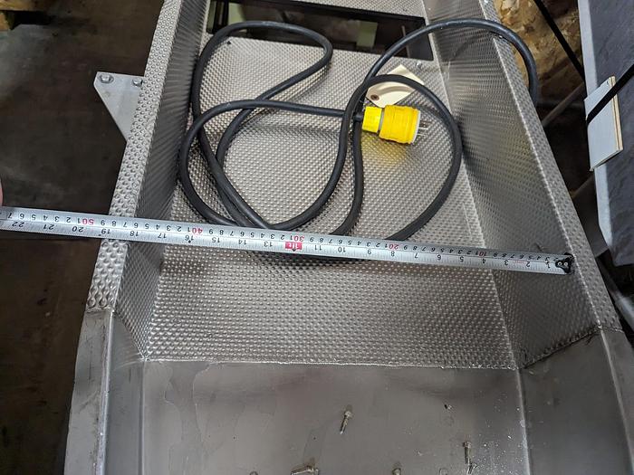 Used Allen Shaker Conveyor