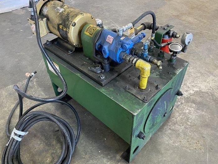 Used Eaton PVQ13 Hydraulic Pump