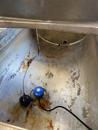 Used Mueller MP600 Jacketed Cooling Tank