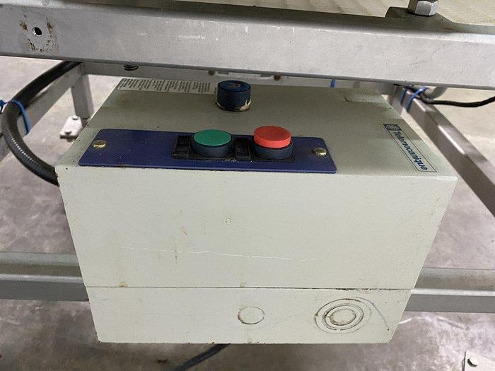 Used Loma IQ2 Metal Detector