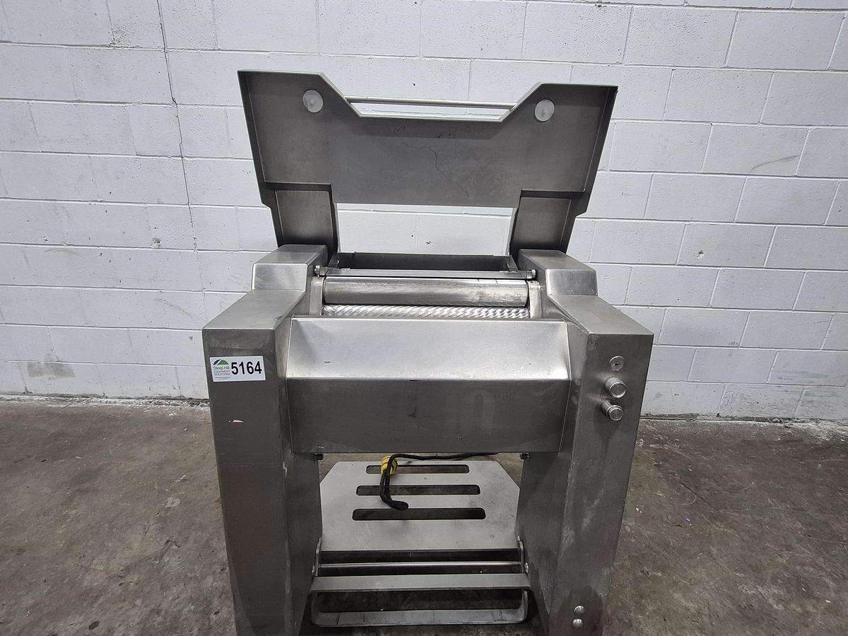 Used MAJA EVM 4006 Membrane Skinning Machine