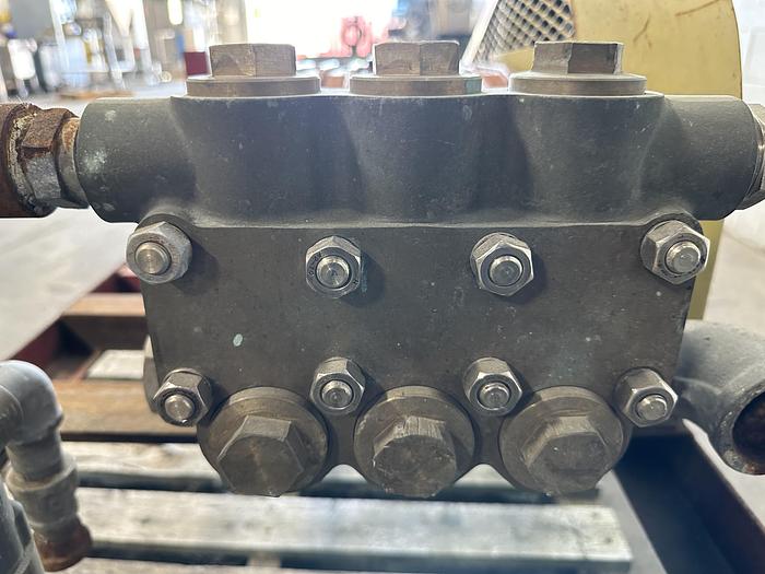 Used GIANT Positive Displacement Pump LP122W