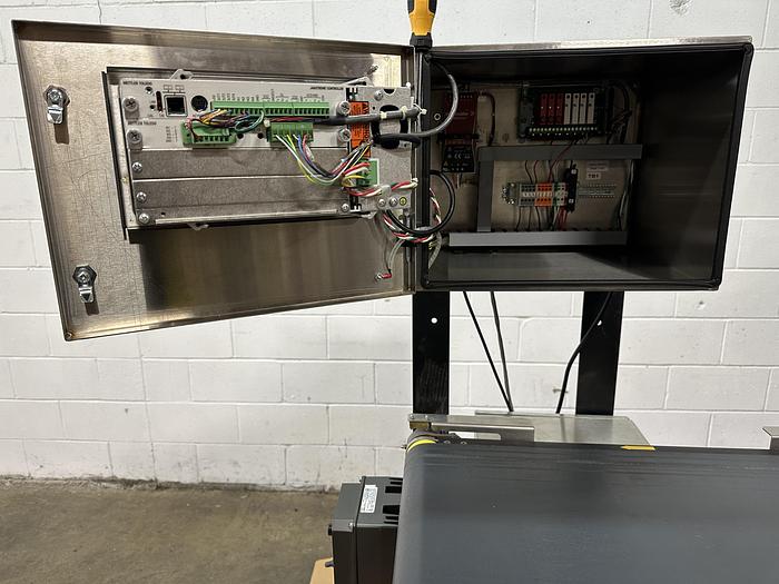 Used Mettler Toledo In-Motion Package Checkweigher