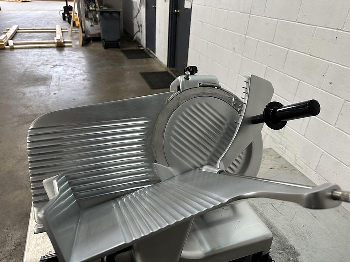 Used Globe G12 Manual Slicer