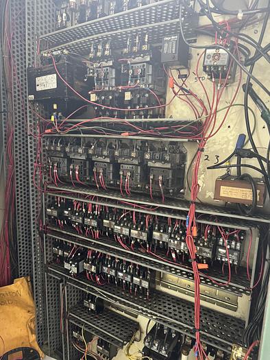 Used UNILOY MODEL 2016 Blowmolder