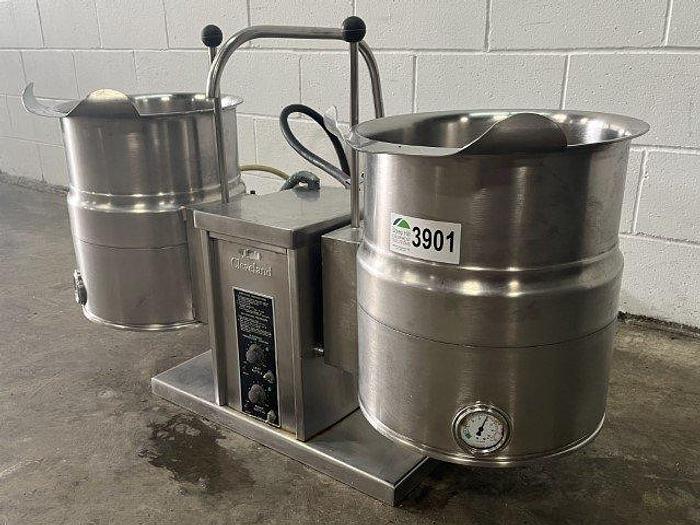 Used Cleveland TKET-6T Twin Steam Kettles