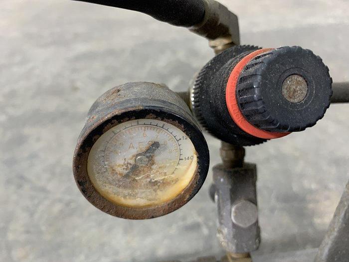 Used Pneumatic Ham Roll Stretch Clipper