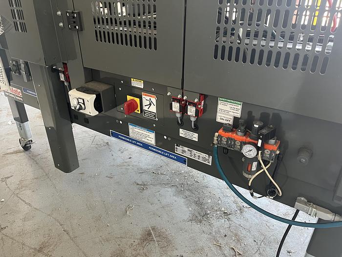 Used 3M-Matic 8000af Flap Folding Case Sealer 