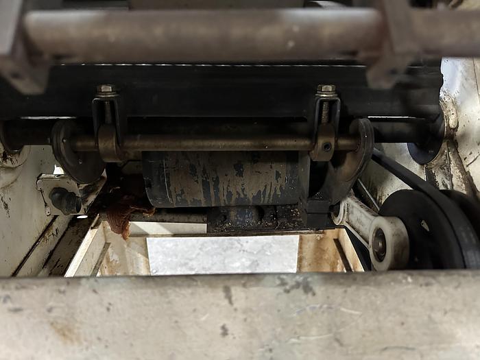 Used Oliver Gravity Feed Bread Slicer 797-48