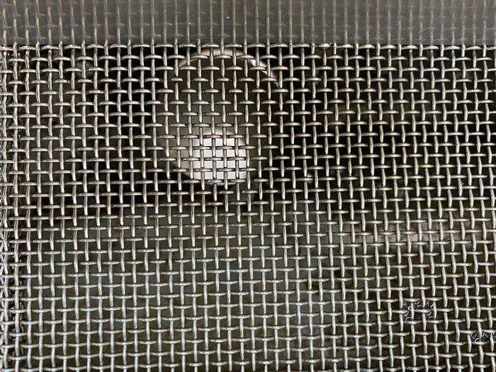 Used FMC Syntron Vibratory Tablet Deduster