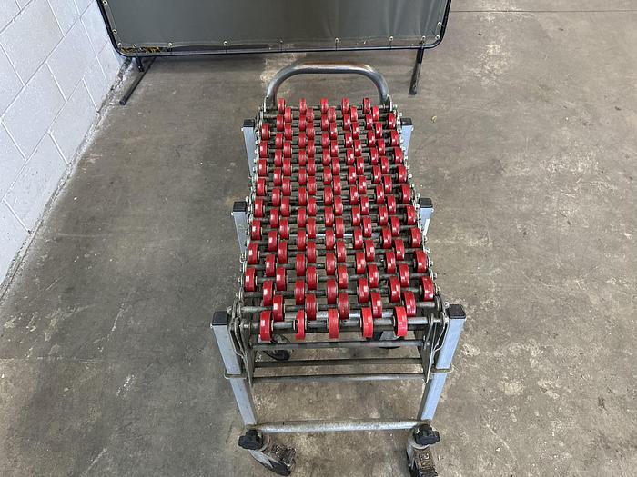 Used NestaFlex 226 Expandable Conveyor