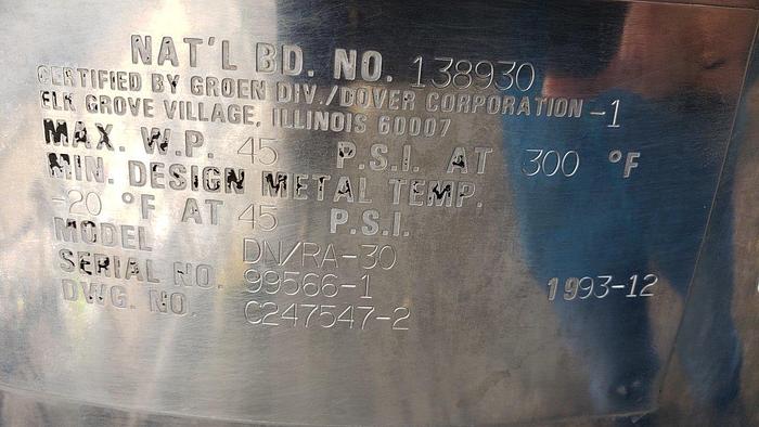 Used Groen Steam Jacketed Tilting Kettle with Scrape Surface Agitator