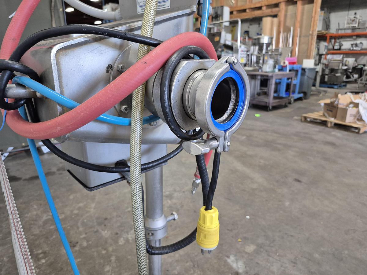 Used Loma IQ2 Metal Detector