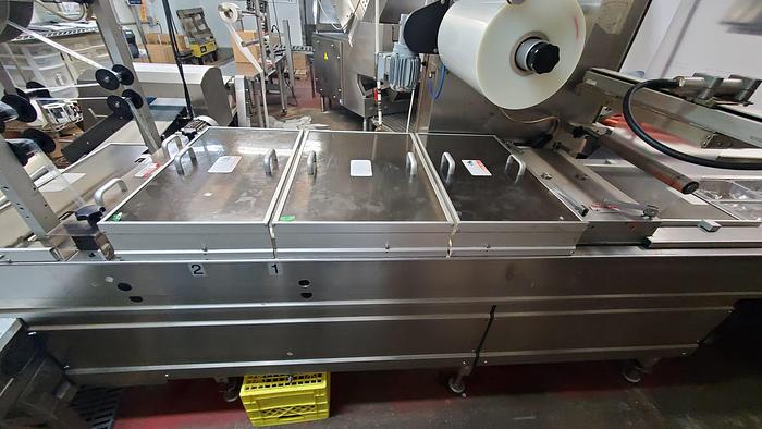 Used Multivac Thermoformer R230