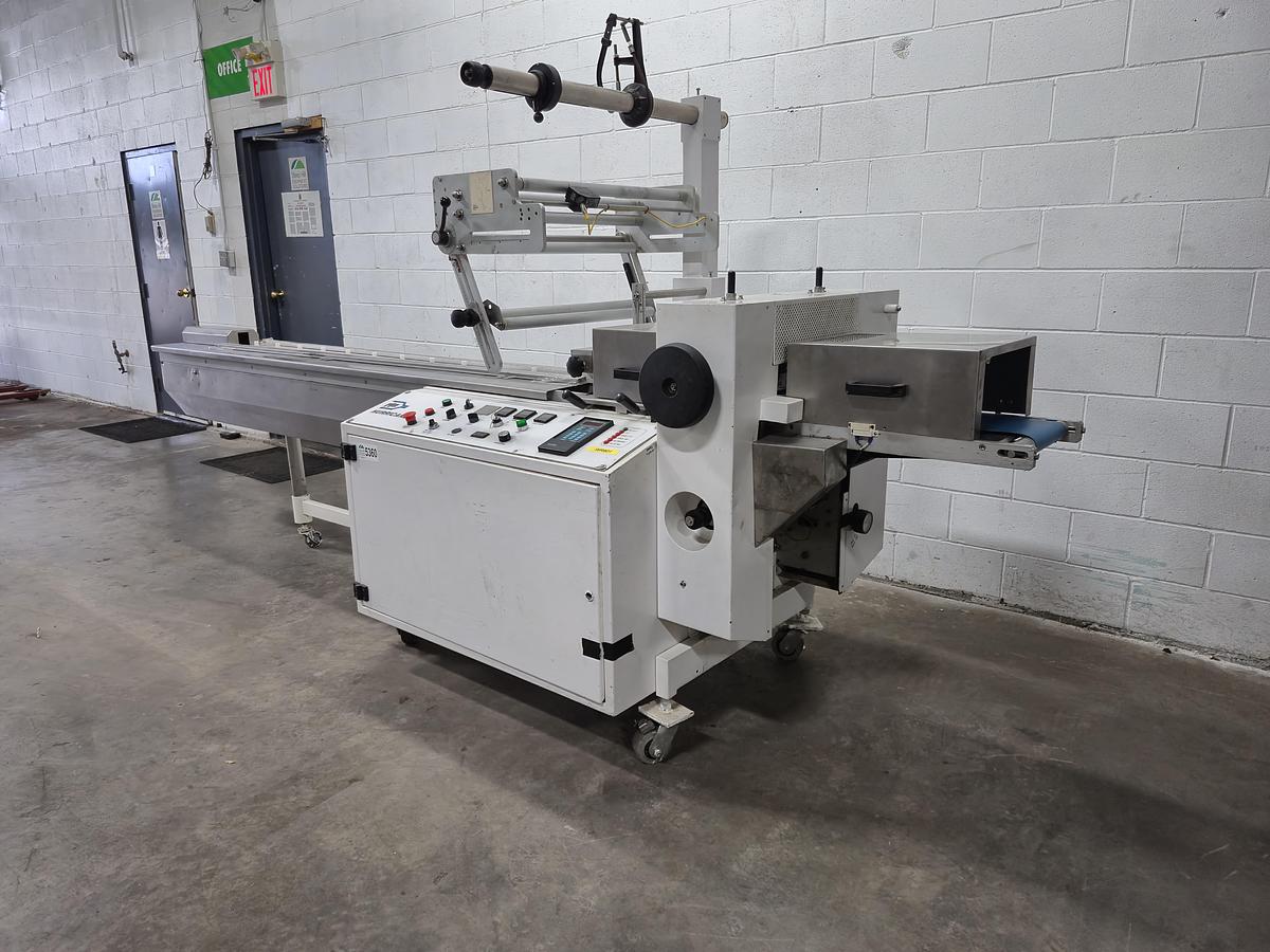 Used PFM Packaging Machinery Hurricane Horizontal Flow Packager