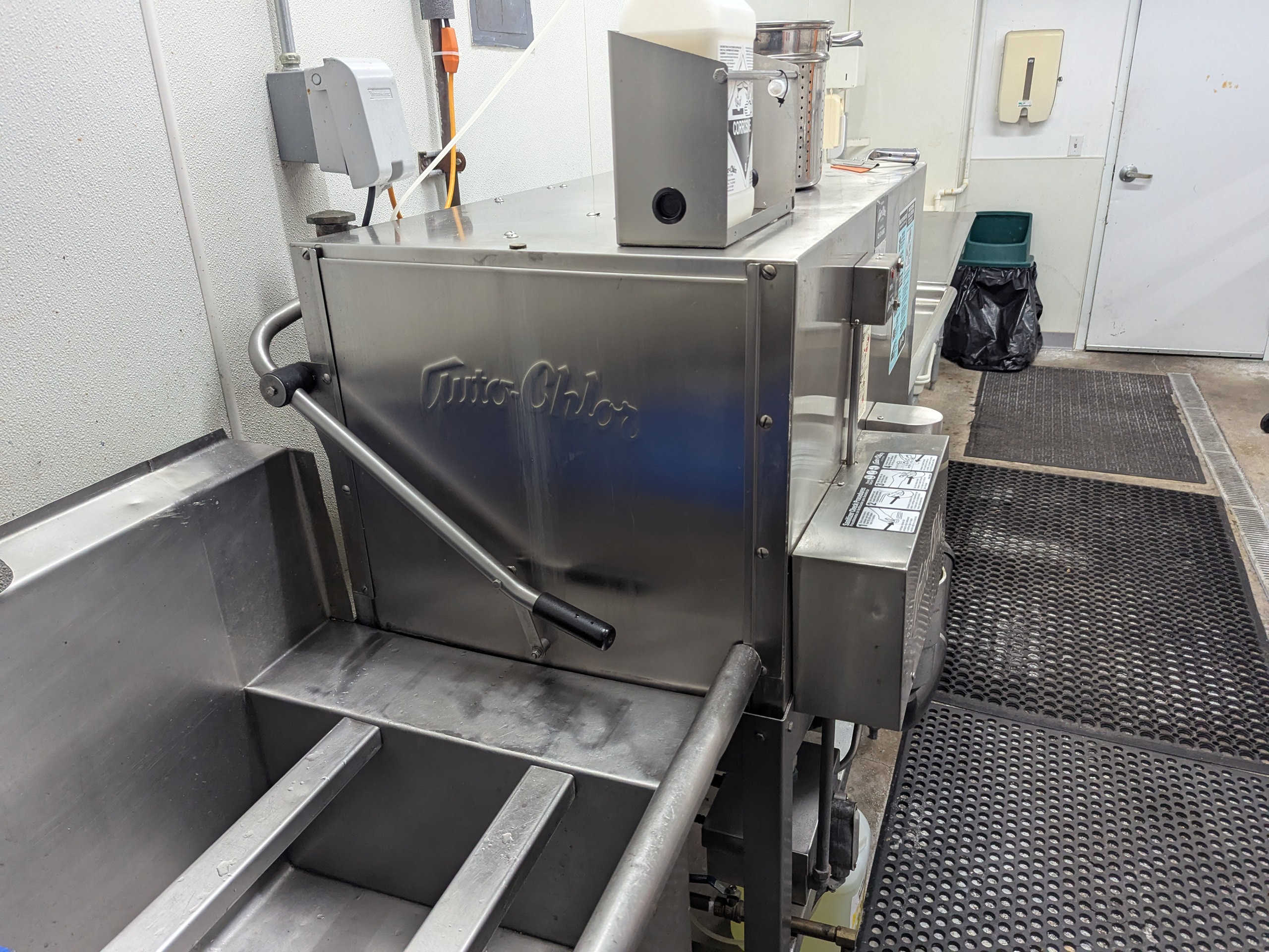 Used Auto-Chlor Dishwasher