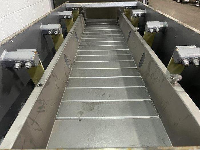Used Deamco VCNF-U-18 Vibratory Conveyor