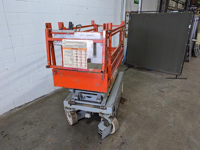 Used Skyjack SJ111 Scissor Lift