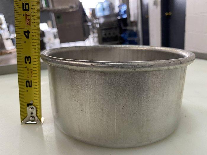 Used Magic Line Cake Pan